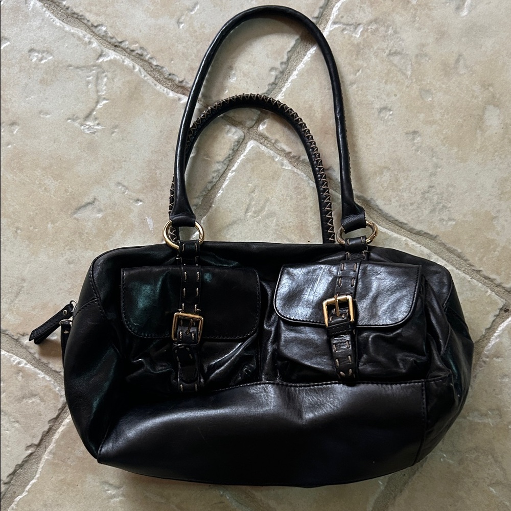 Elegant Black Leather Handbag